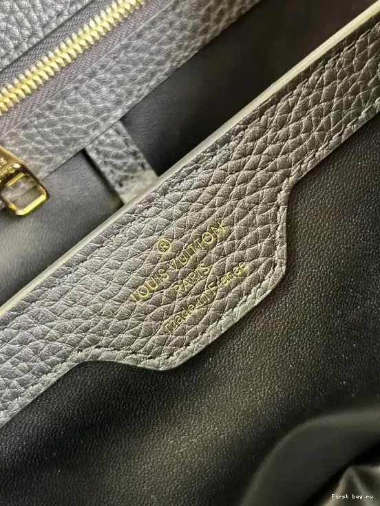First bag ru VUITTON LOUIS BB CAPUCINES 0629